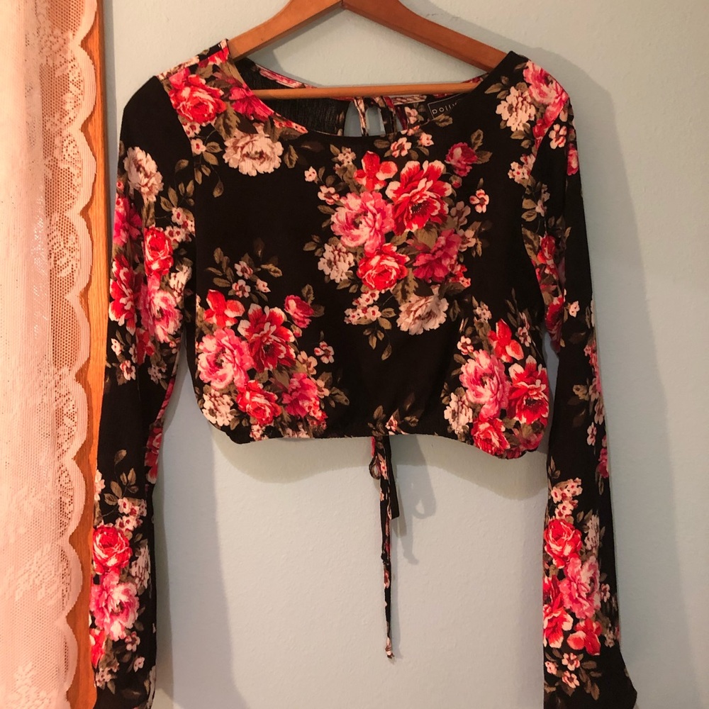Floral long sleeve crop top
